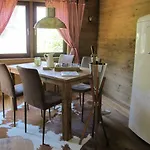 Chalet Tirolia *